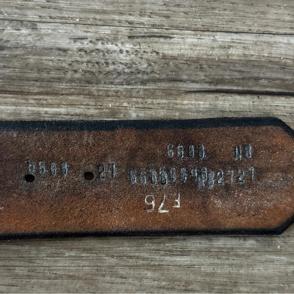 Vtg Y2k tooled brown leather belt brass buckle